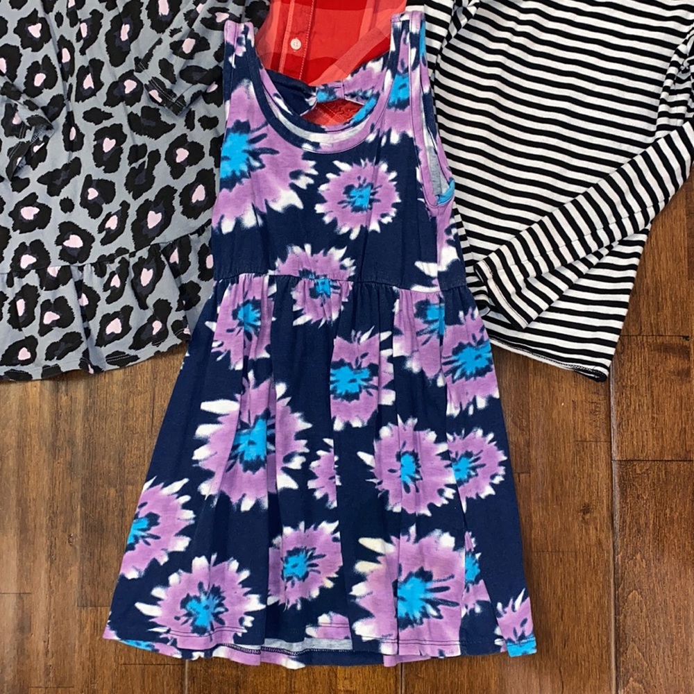 6-6X-7 EUC LOT 4 items tank dress flannel&tunic, black&white is not available - Picture 3 of 9